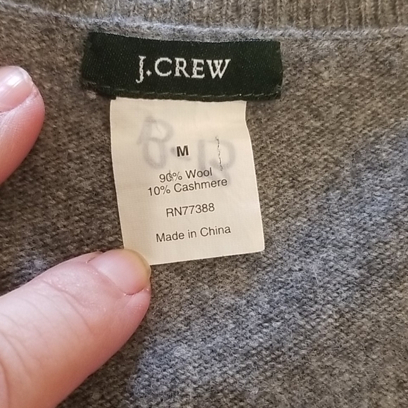 Jcrew Vneck argyle sweater size M - Picture 2 of 7
